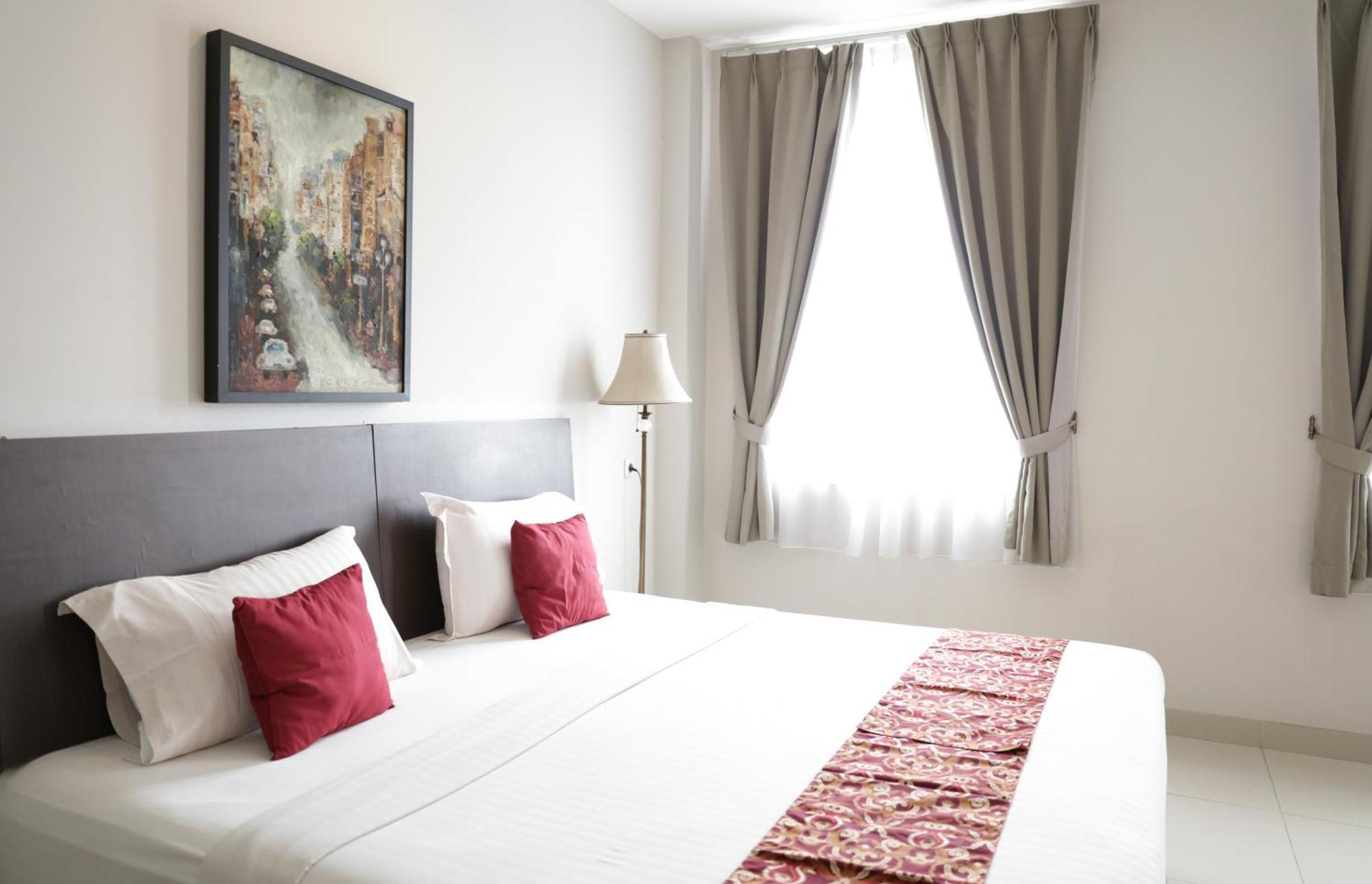 Hotel Bale Ocasa Tangerang Esterno foto