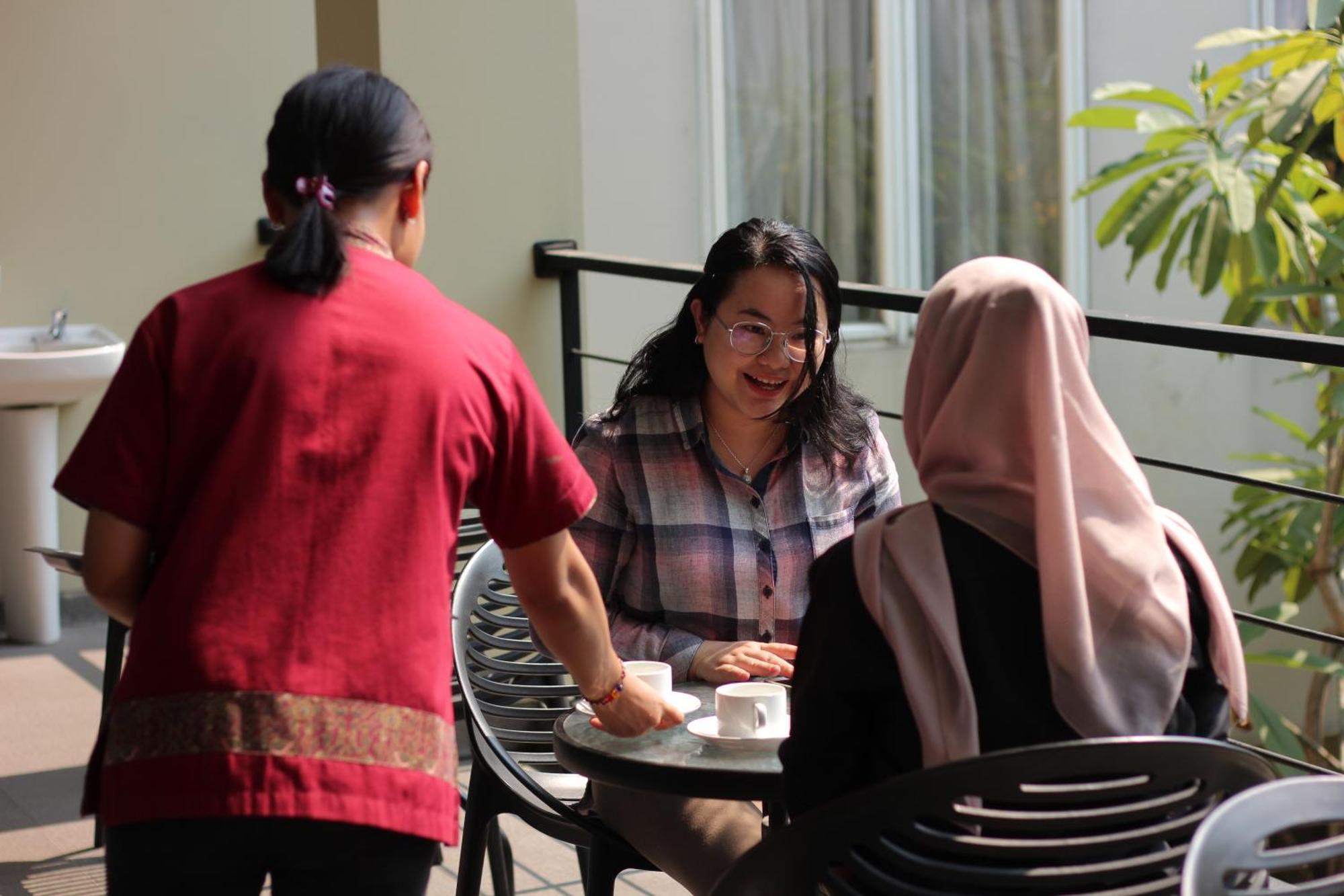 Hotel Bale Ocasa Tangerang Esterno foto