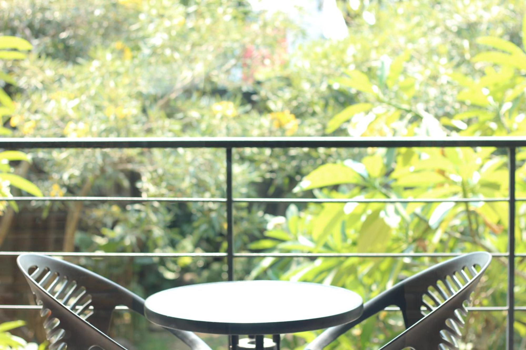 Hotel Bale Ocasa Tangerang Esterno foto