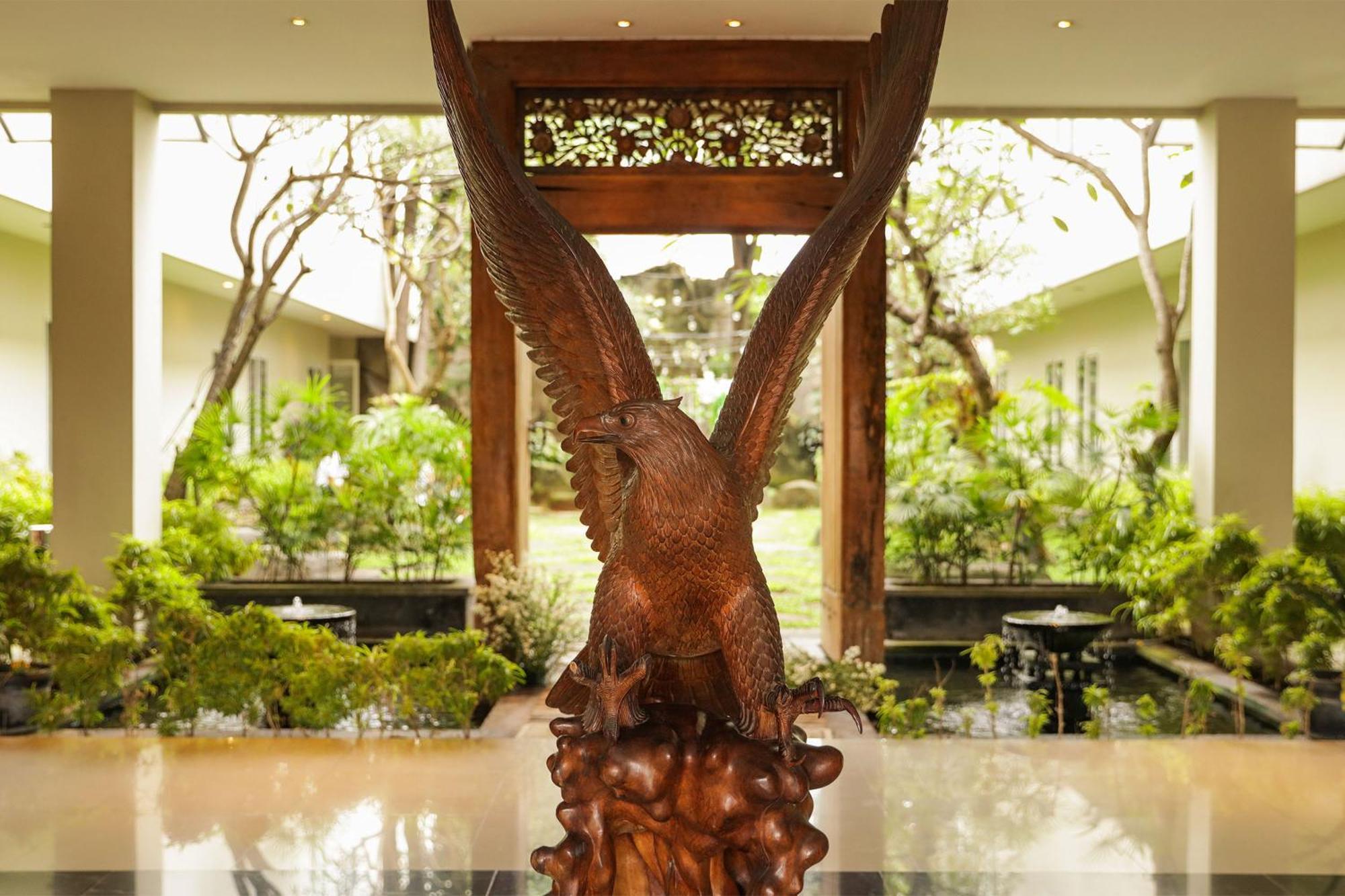 Hotel Bale Ocasa Tangerang Esterno foto