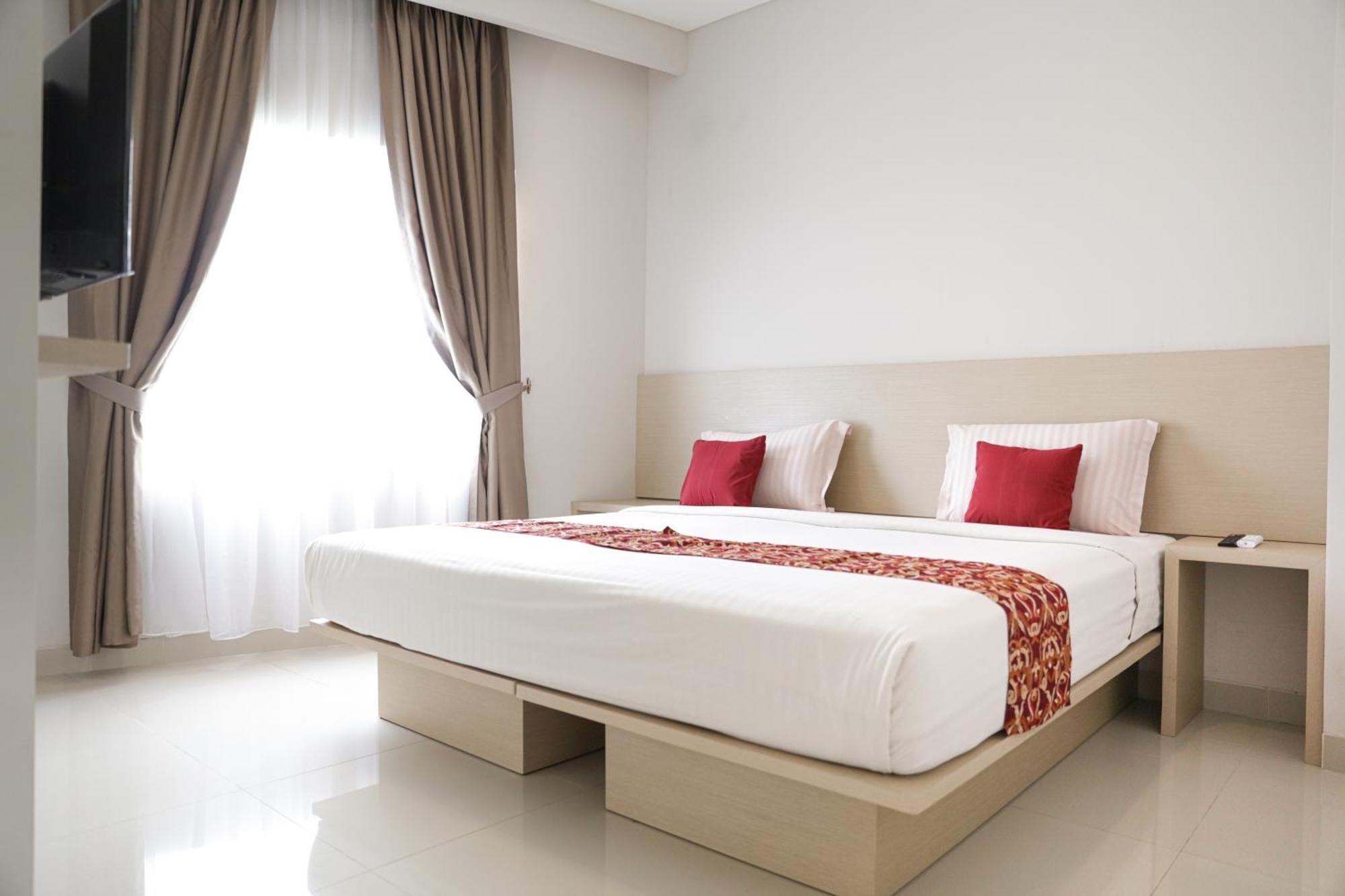 Hotel Bale Ocasa Tangerang Esterno foto
