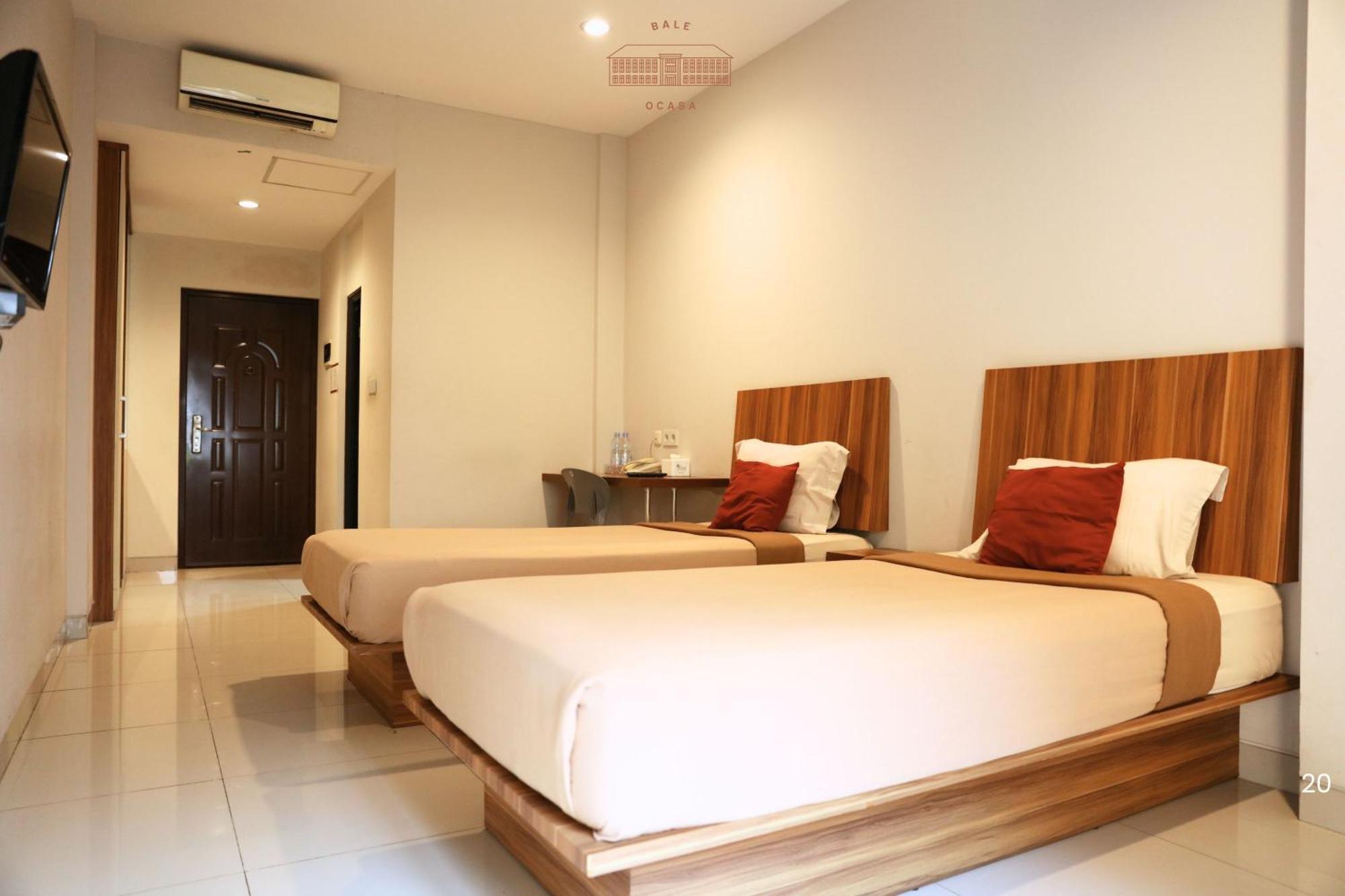Hotel Bale Ocasa Tangerang Esterno foto
