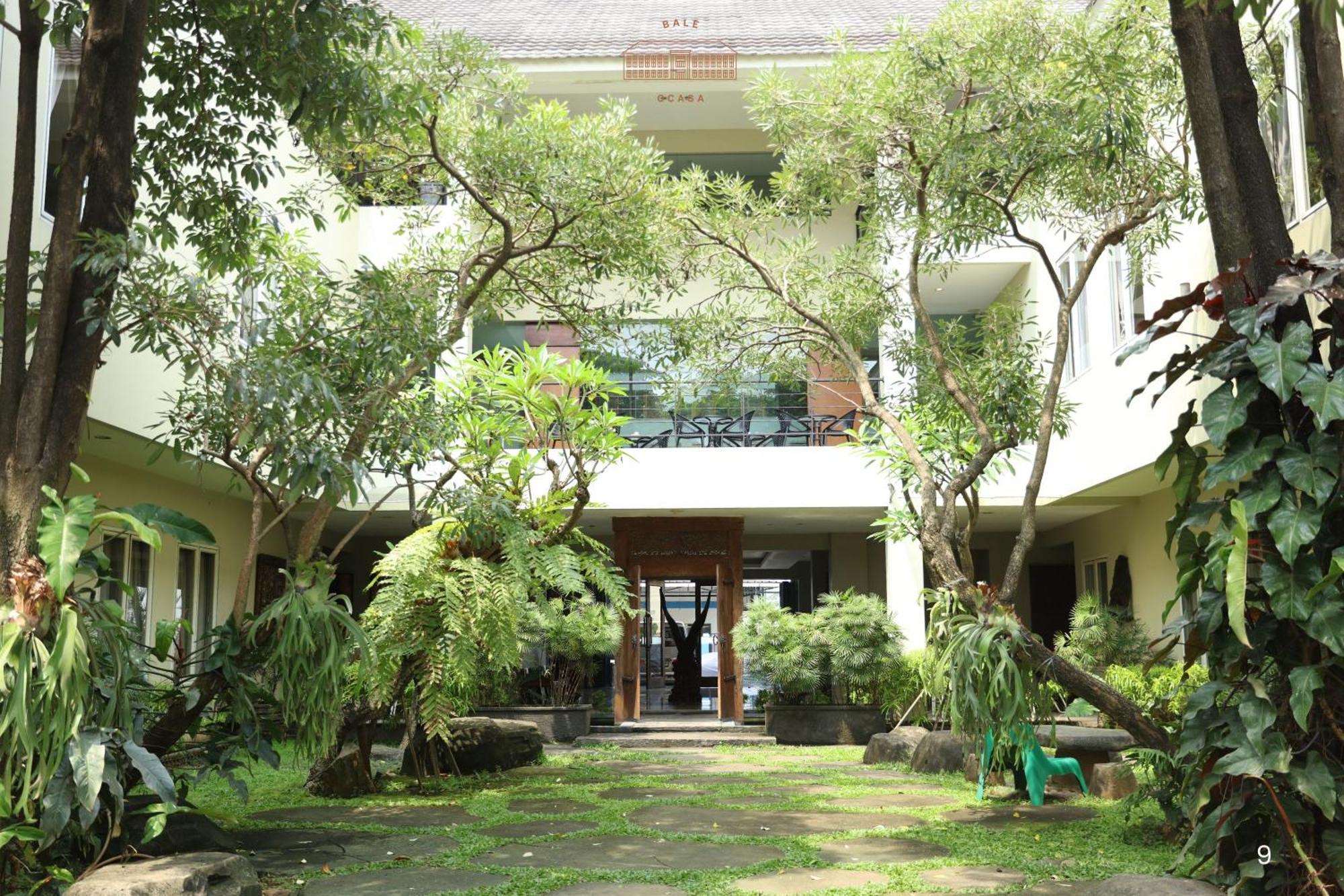 Hotel Bale Ocasa Tangerang Esterno foto